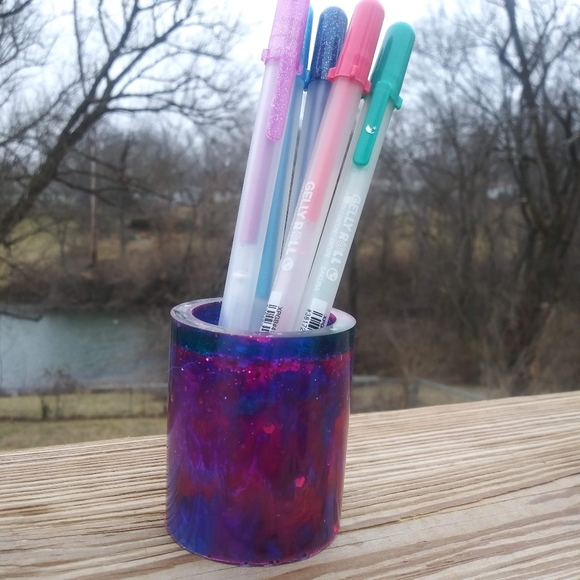 ๐SOLD๐HAND CRAFTED Galaxy Pen Holder Resin Art - Picture 7 of 16
